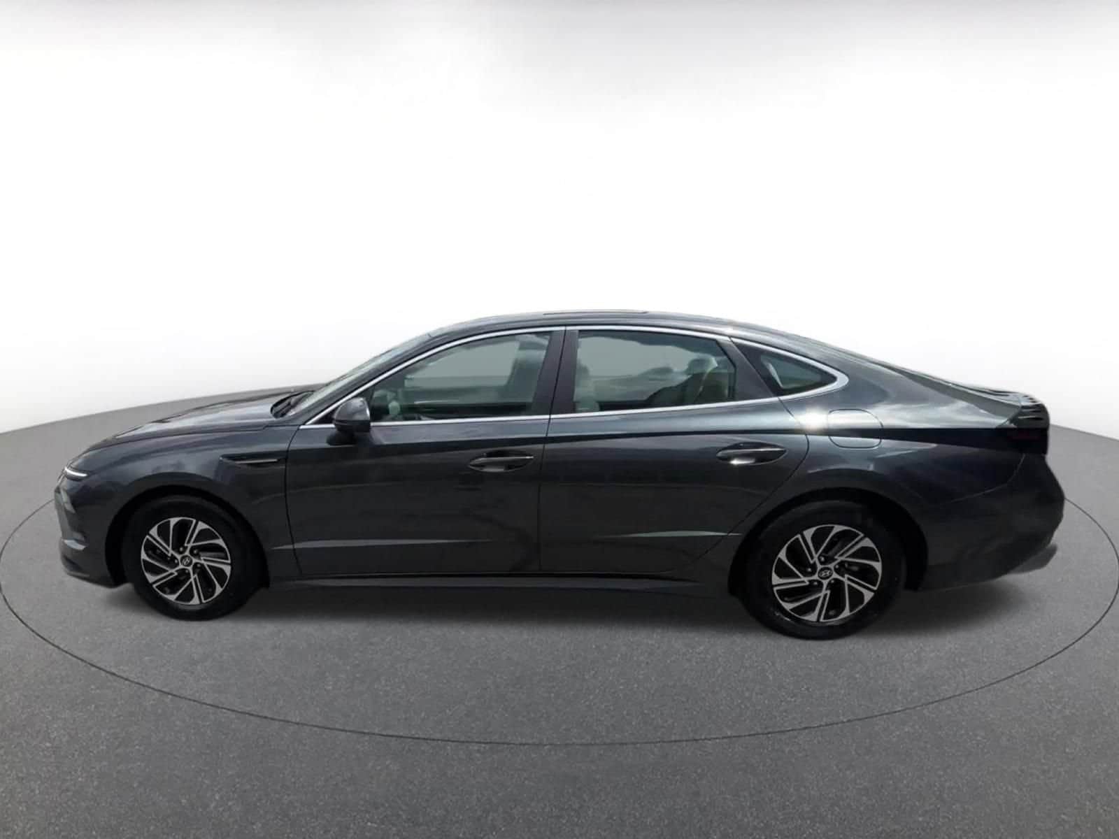 Thumbnail: 2026 Hyundai Sonata - 8