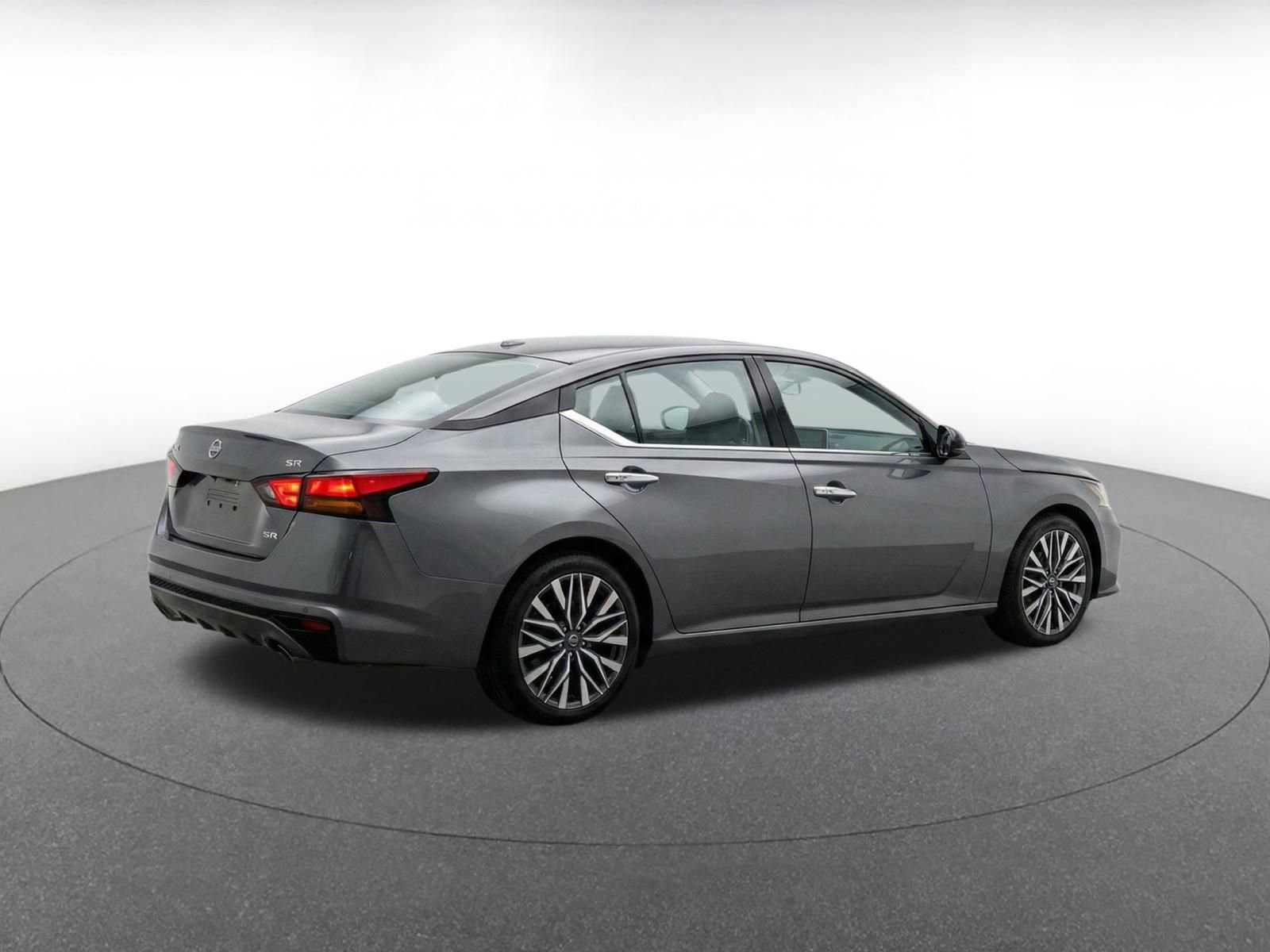 Thumbnail: 2025 Nissan Altima - 8