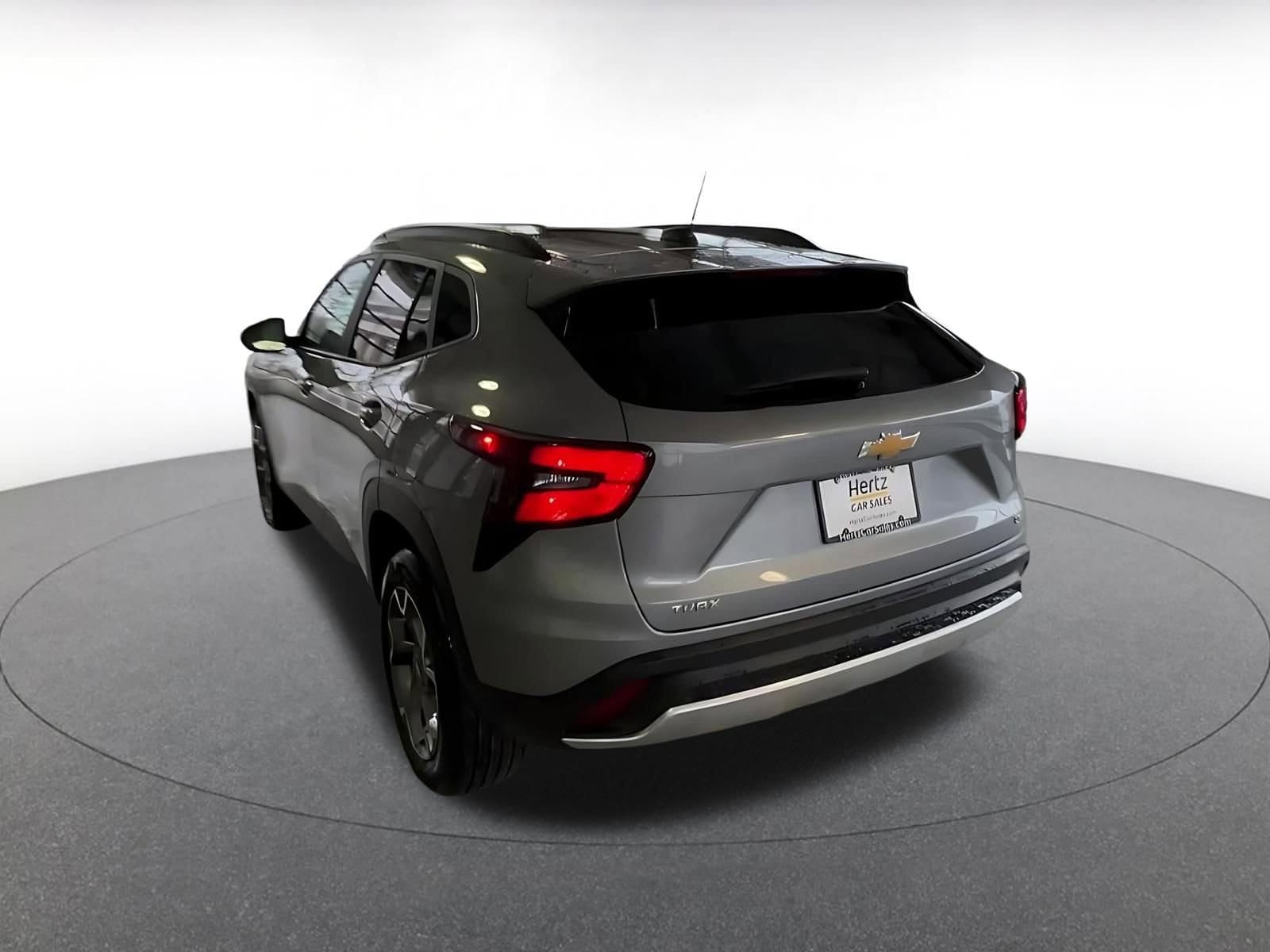 Thumbnail: 2025 Chevrolet Trax - 11