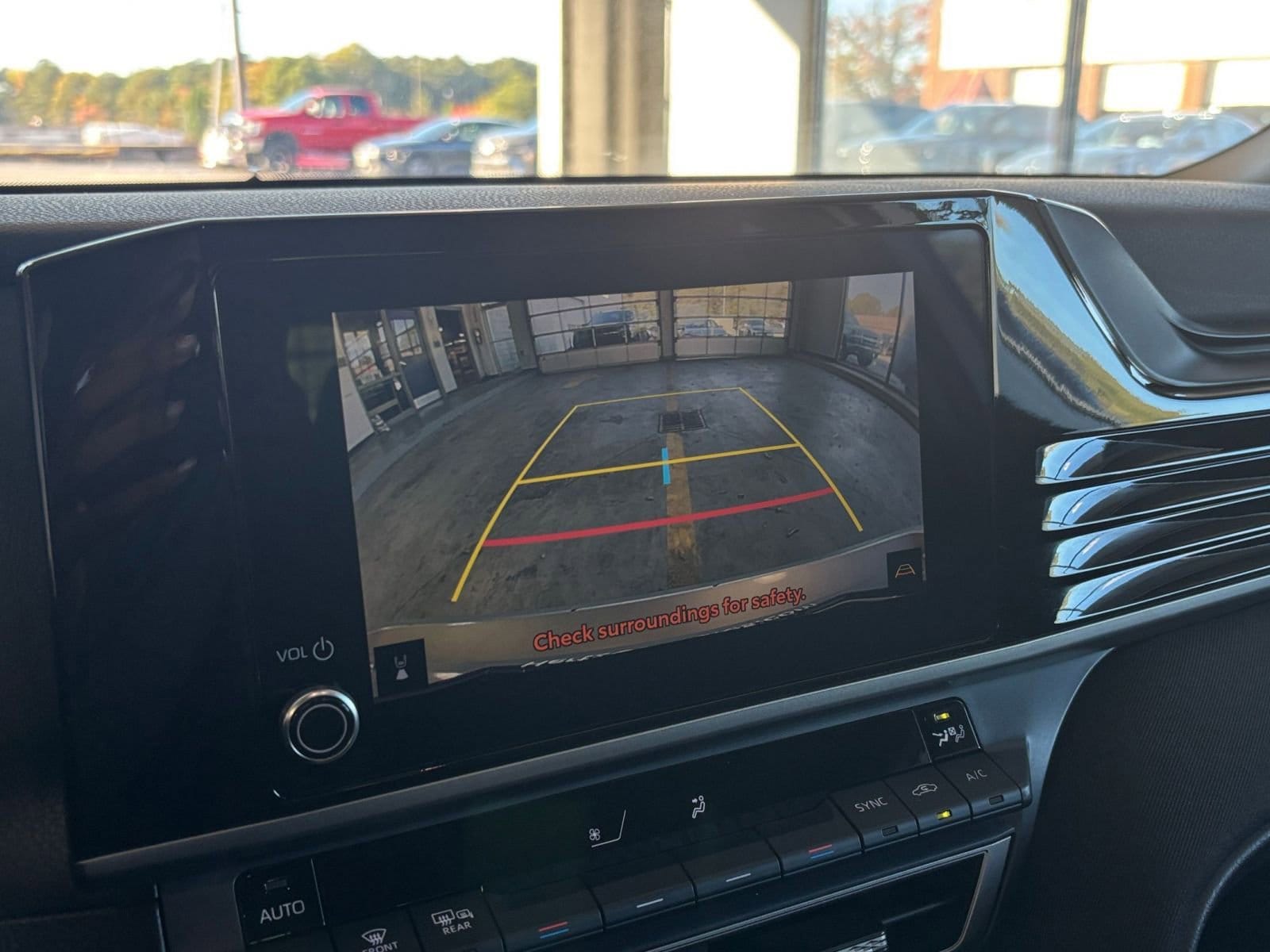 Thumbnail: 2025 Toyota Camry - 23