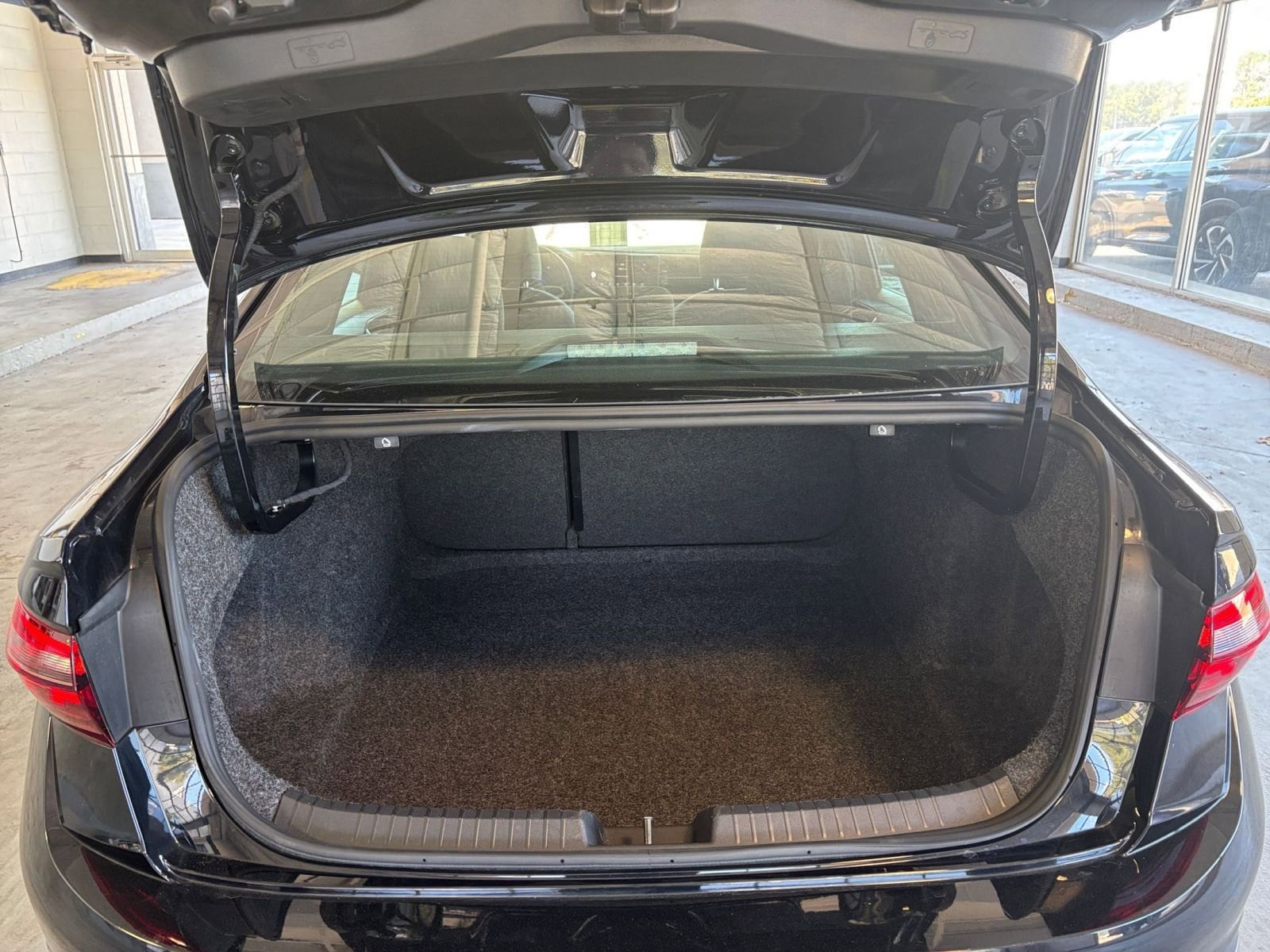 Thumbnail: 2025 Volkswagen Jetta - 29