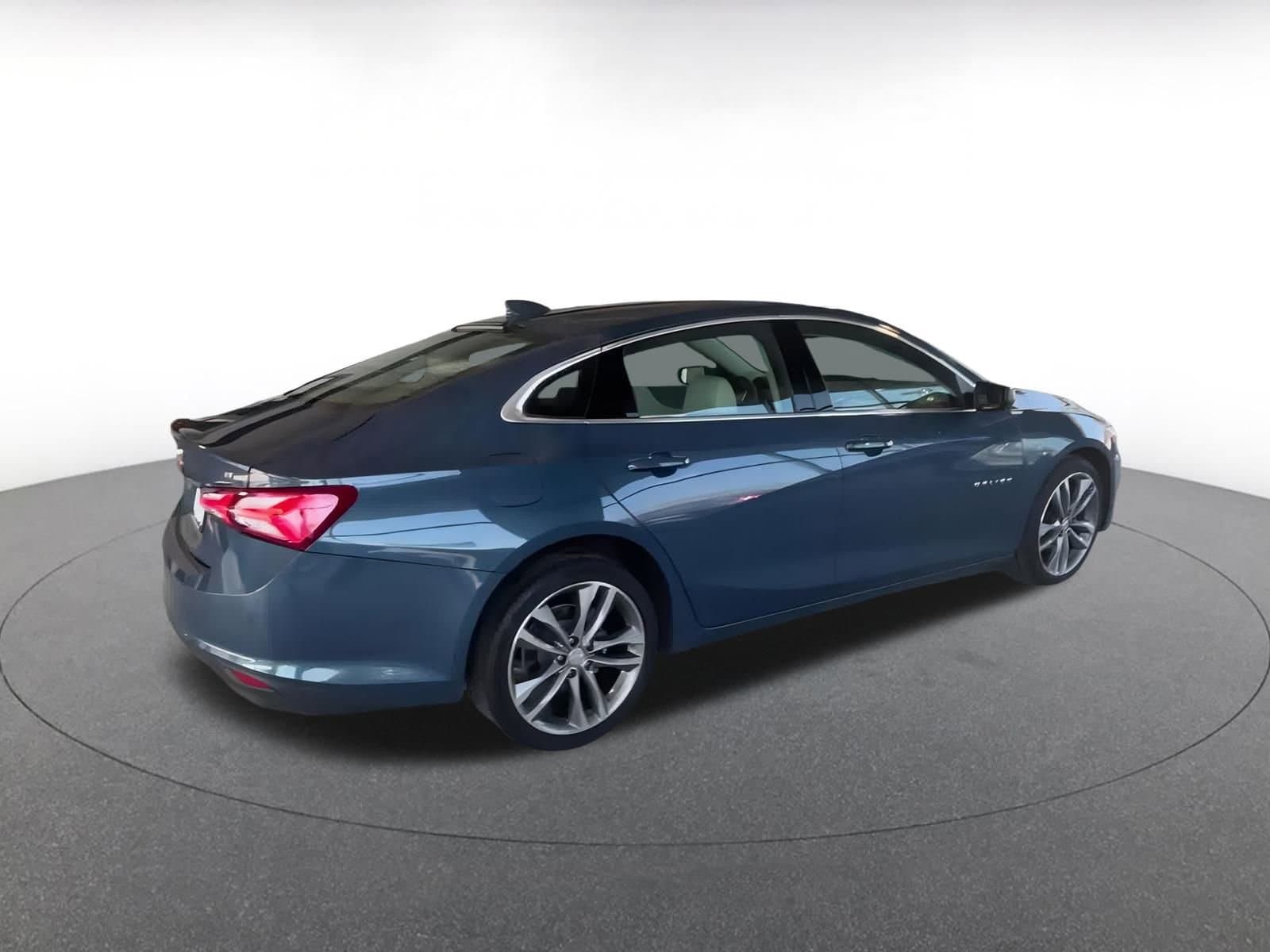 Thumbnail: 2024 Chevrolet Malibu - 15