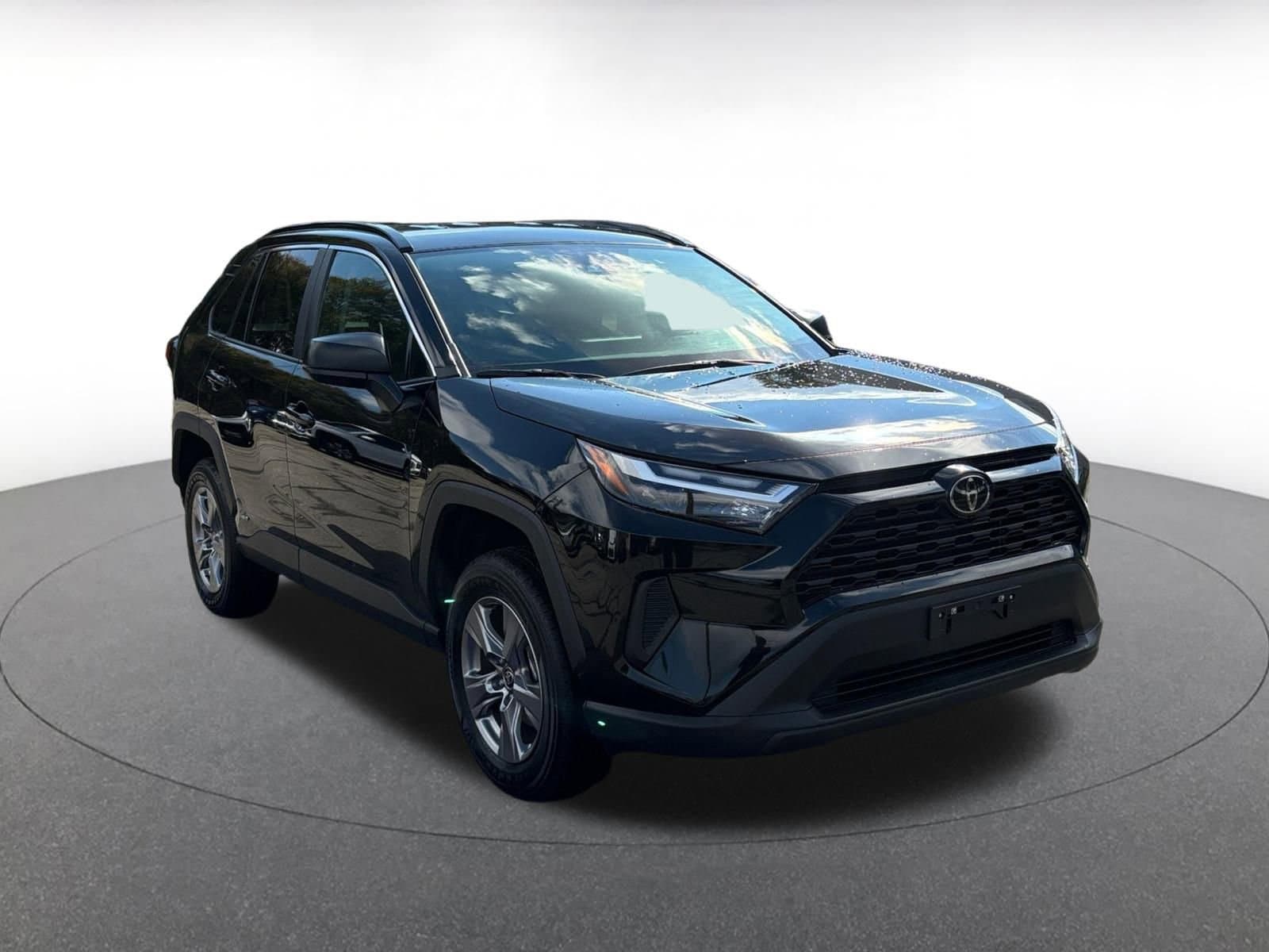 Thumbnail: 2025 Toyota RAV4 - 1
