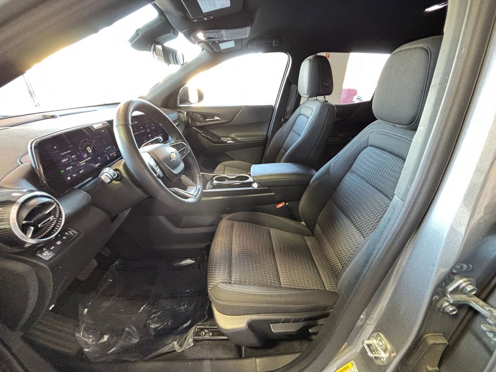 Thumbnail: 2025 Chevrolet Equinox - 26