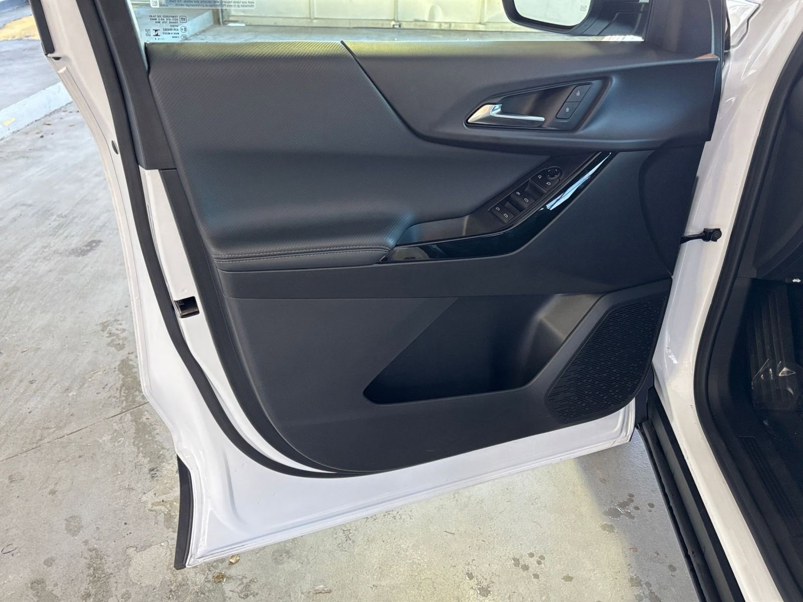 Thumbnail: 2025 Chevrolet Equinox - 20