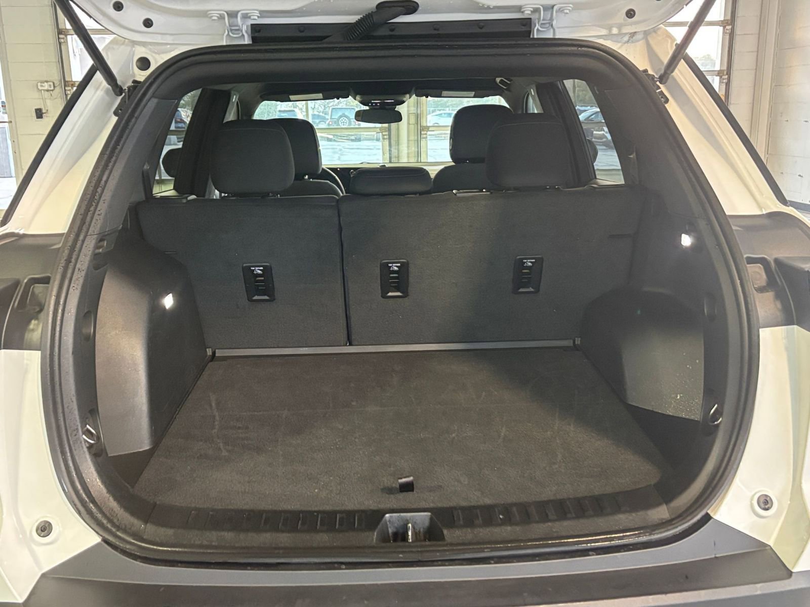 Thumbnail: 2025 Chevrolet Equinox - 34