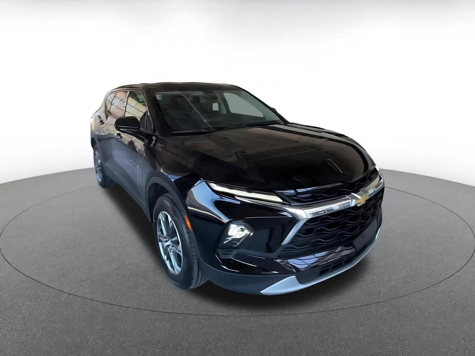 Thumbnail: 2025 Chevrolet Blazer - 3