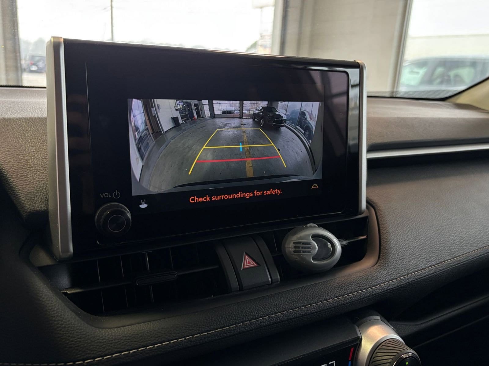 Thumbnail: 2025 Toyota RAV4 - 17