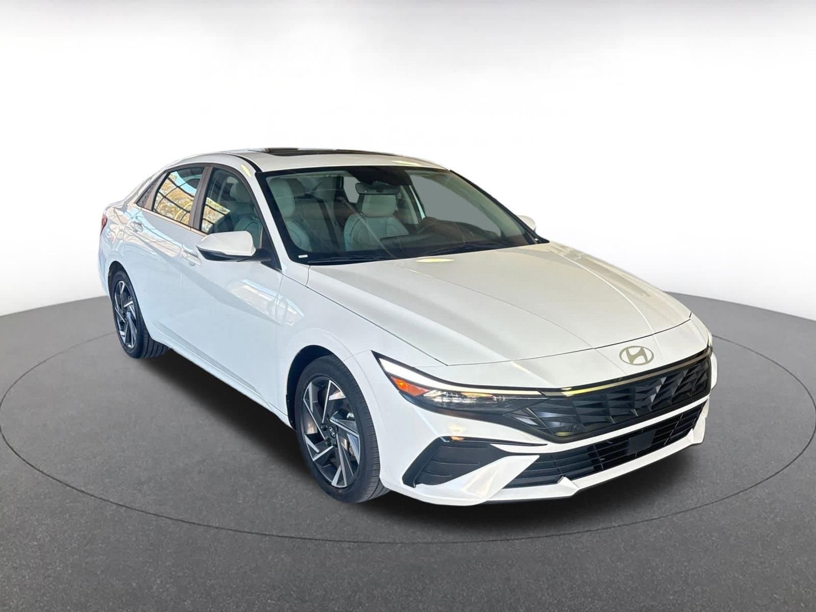 Thumbnail: 2025 Hyundai Elantra - 1