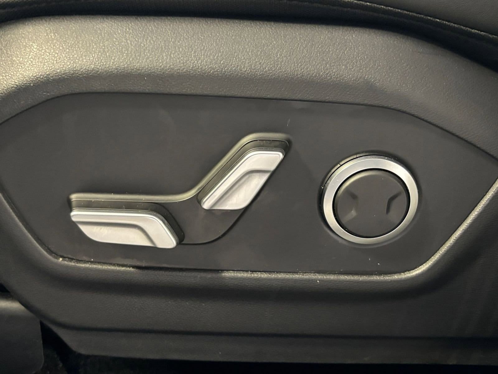 Thumbnail: 2025 Hyundai Santa Fe - 25