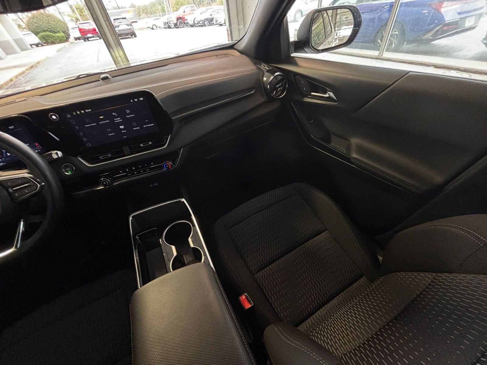 Thumbnail: 2025 Chevrolet Equinox - 34