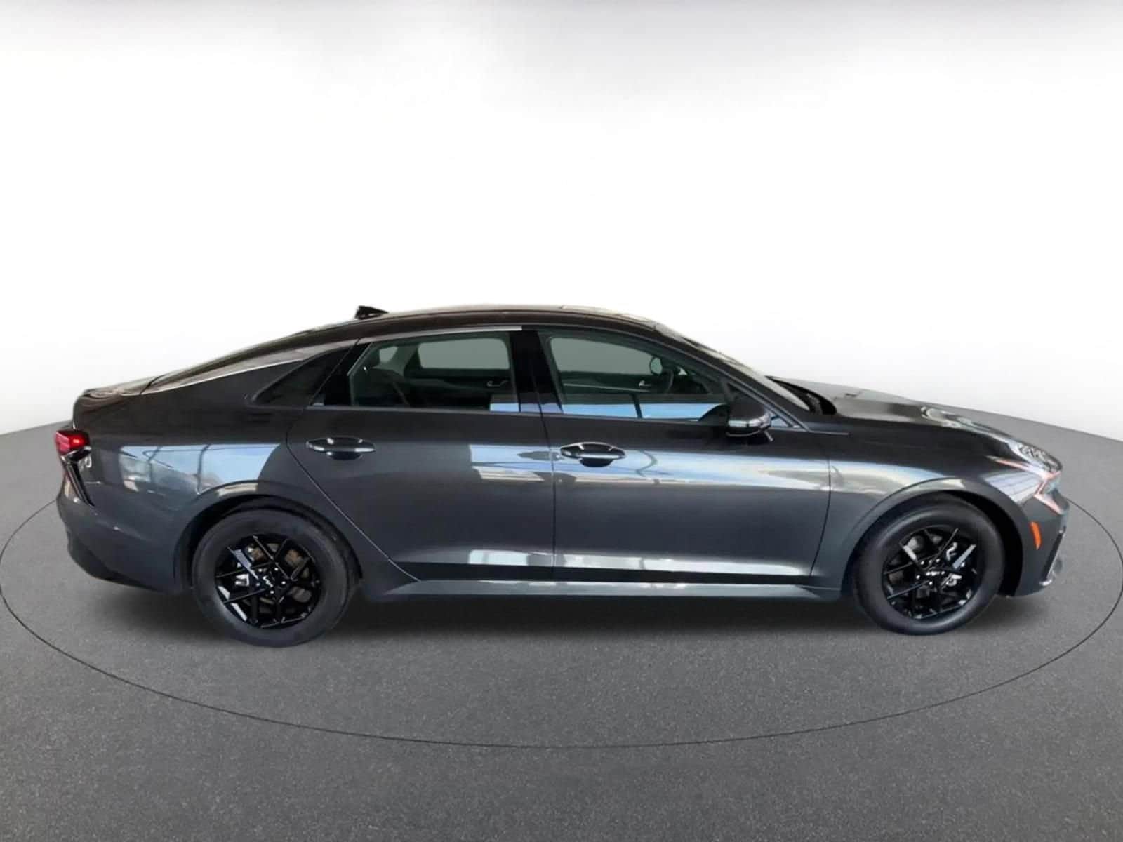 Thumbnail: 2025 Kia K5 - 16