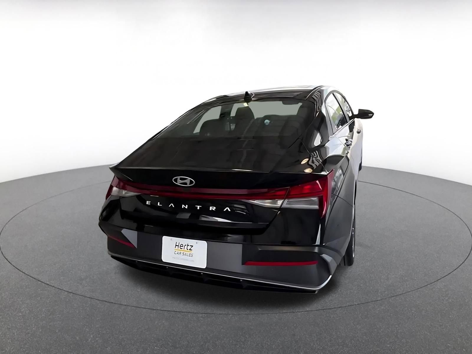 Thumbnail: 2025 Hyundai Elantra - 18