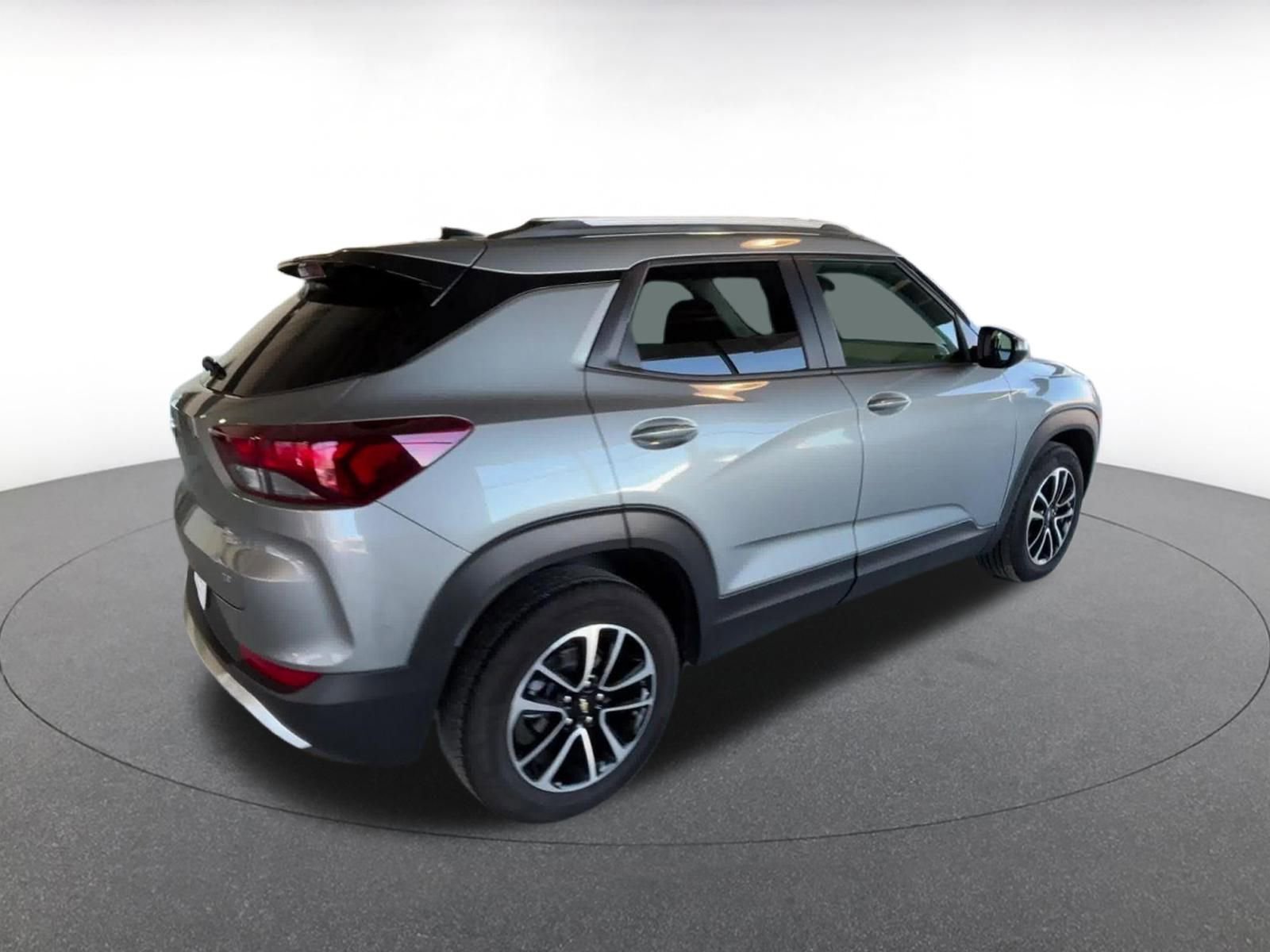 Thumbnail: 2025 Chevrolet TrailBlazer - 15