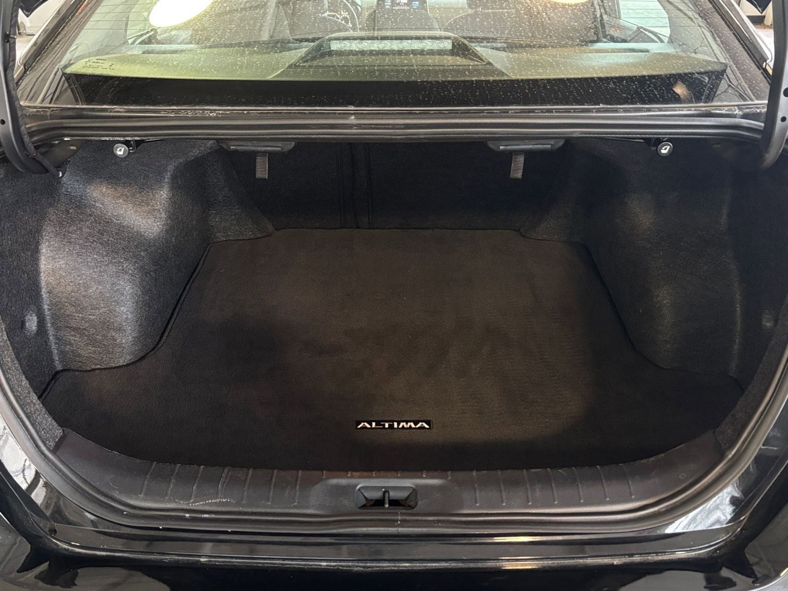 Thumbnail: 2025 Nissan Altima - 32