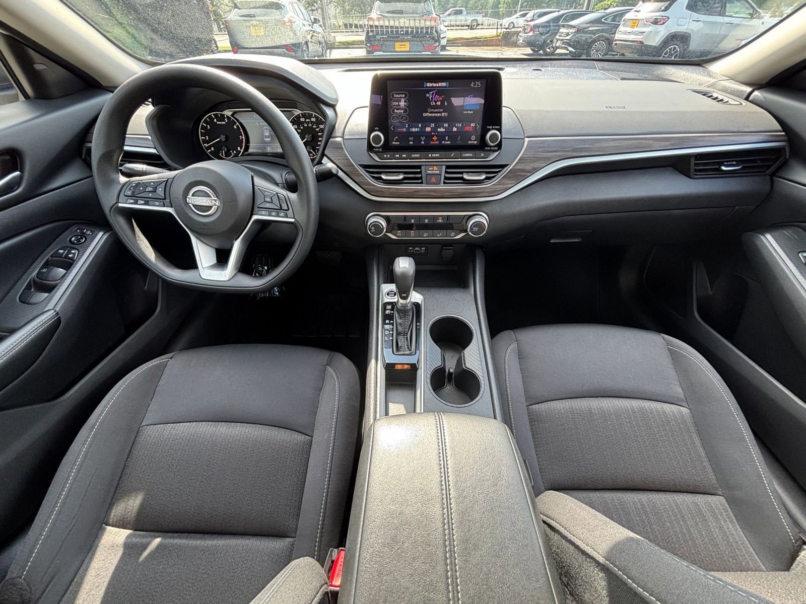 Thumbnail: 2025 Nissan Altima - 34