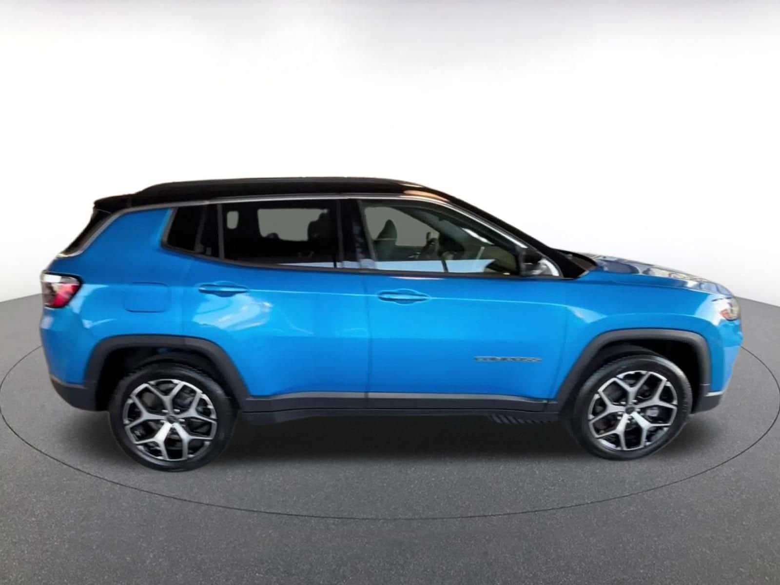 Thumbnail: 2025 Jeep Compass - 16