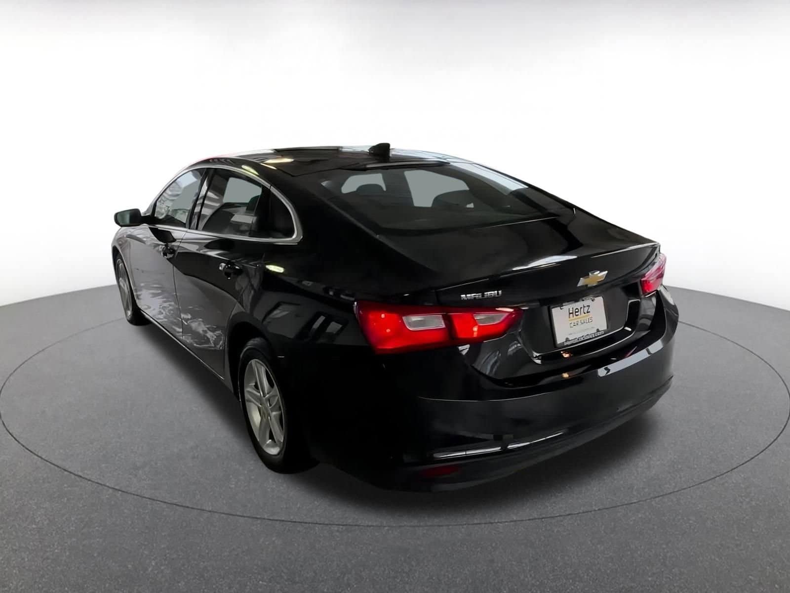 Thumbnail: 2023 Chevrolet Malibu - 15