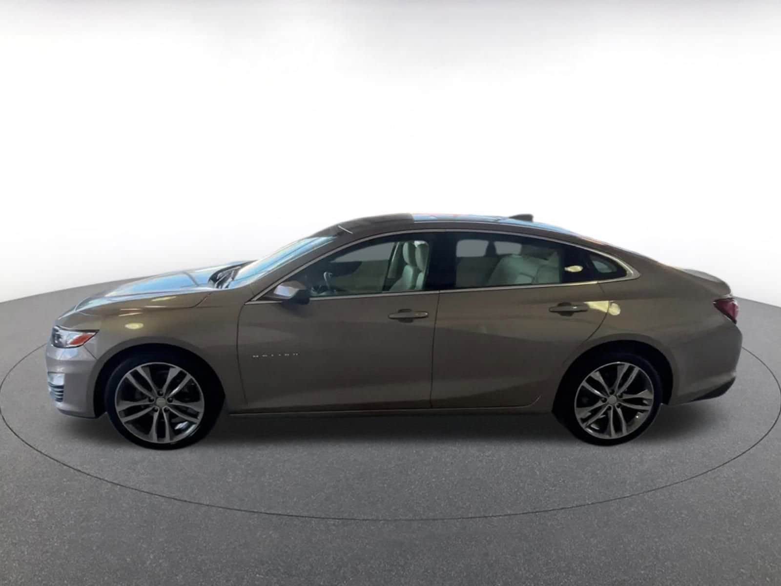 Thumbnail: 2024 Chevrolet Malibu - 8