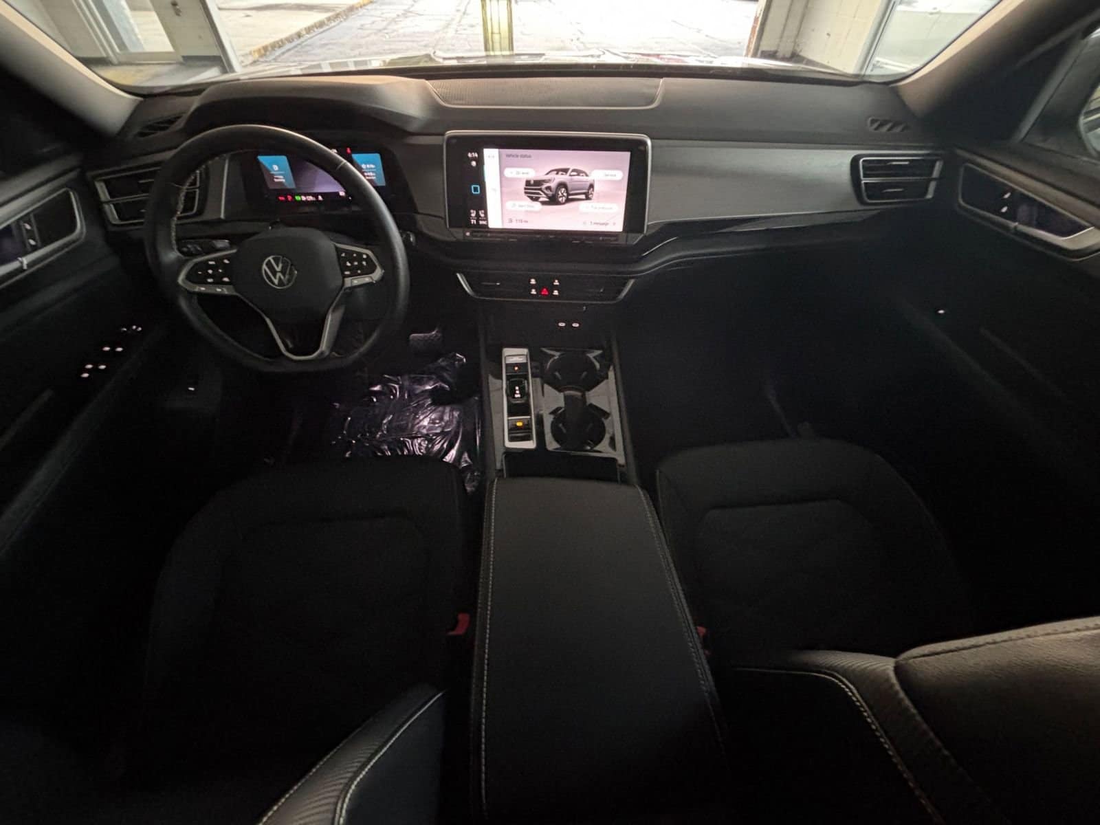 Thumbnail: 2025 Volkswagen Atlas - 33