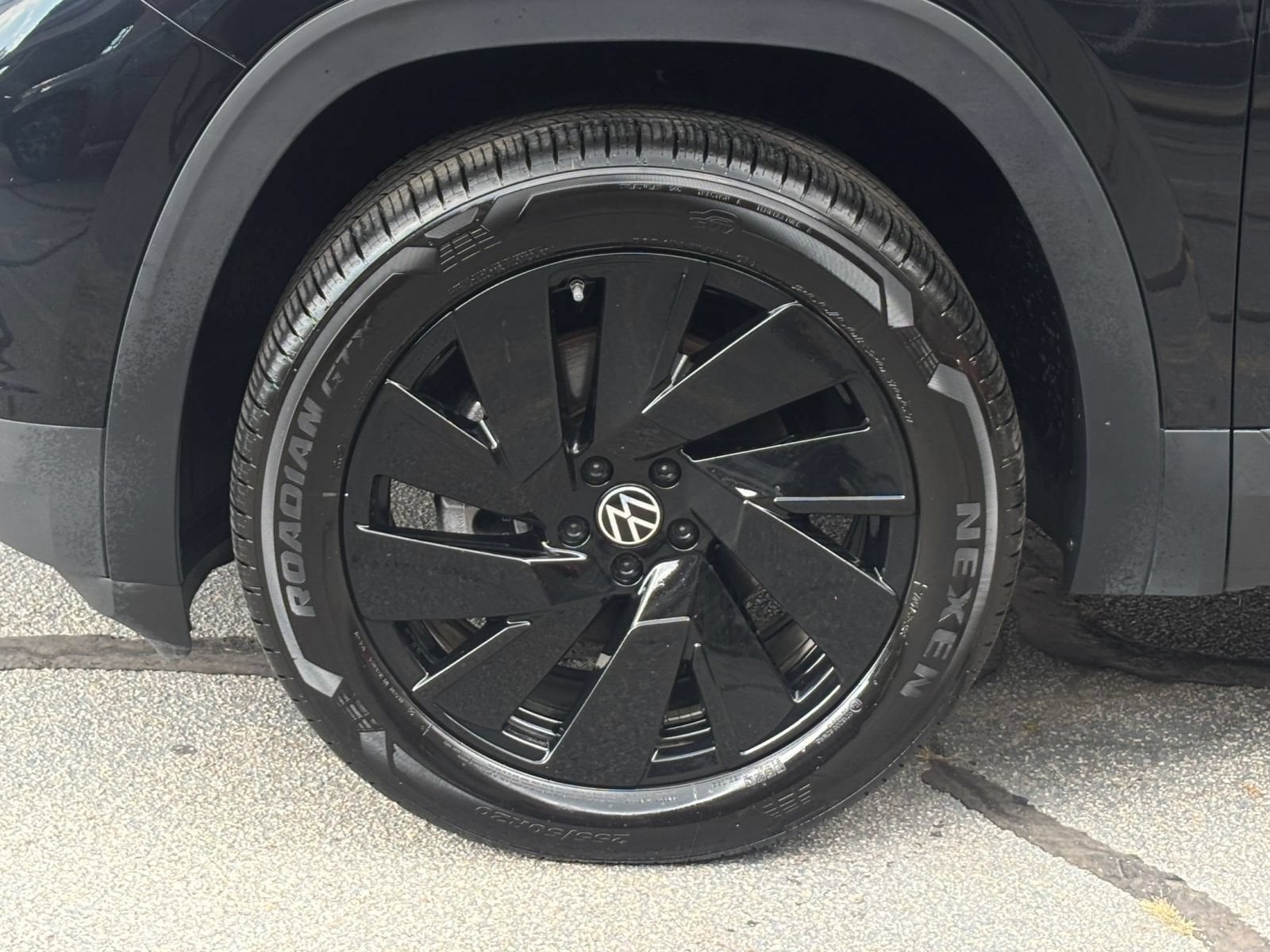 Thumbnail: 2026 Volkswagen Atlas - 32