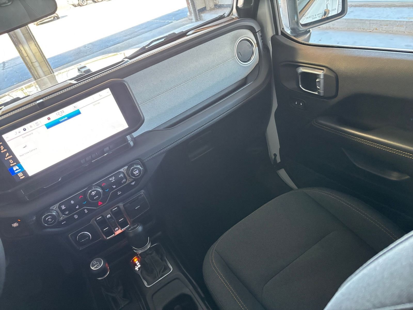 Thumbnail: 2025 Jeep Wrangler - 34