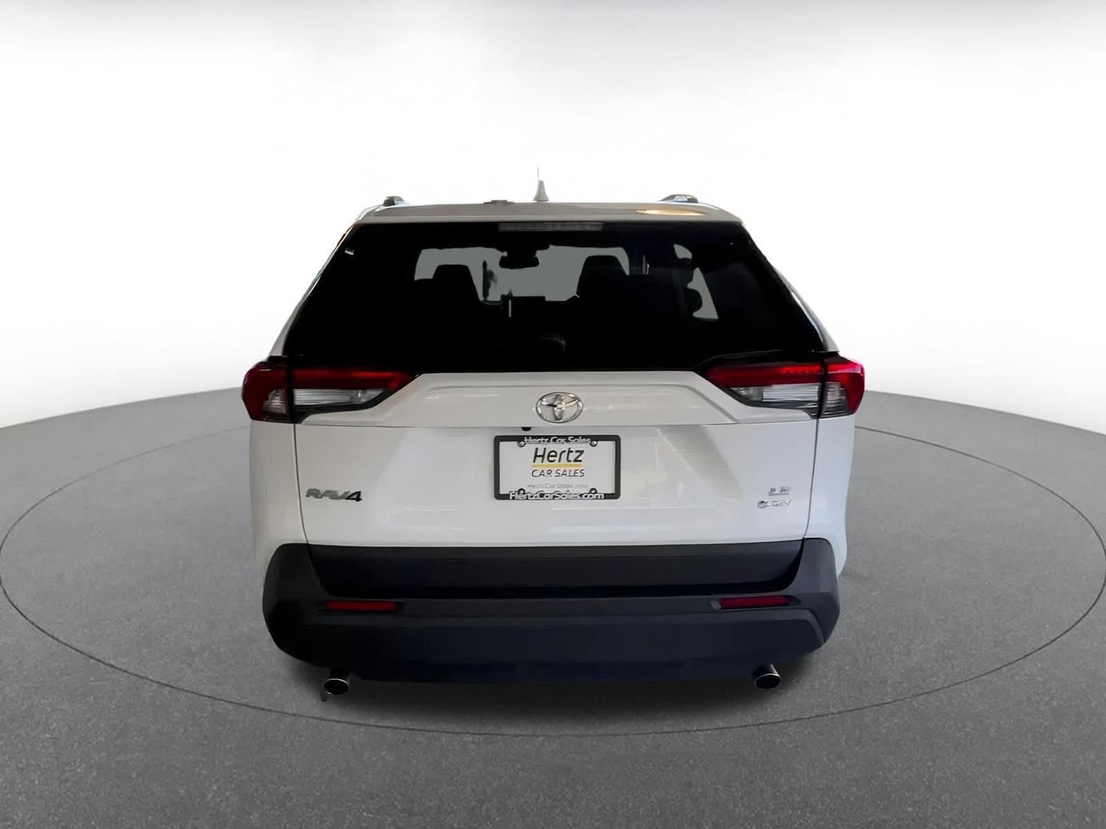 Thumbnail: 2025 Toyota RAV4 - 12