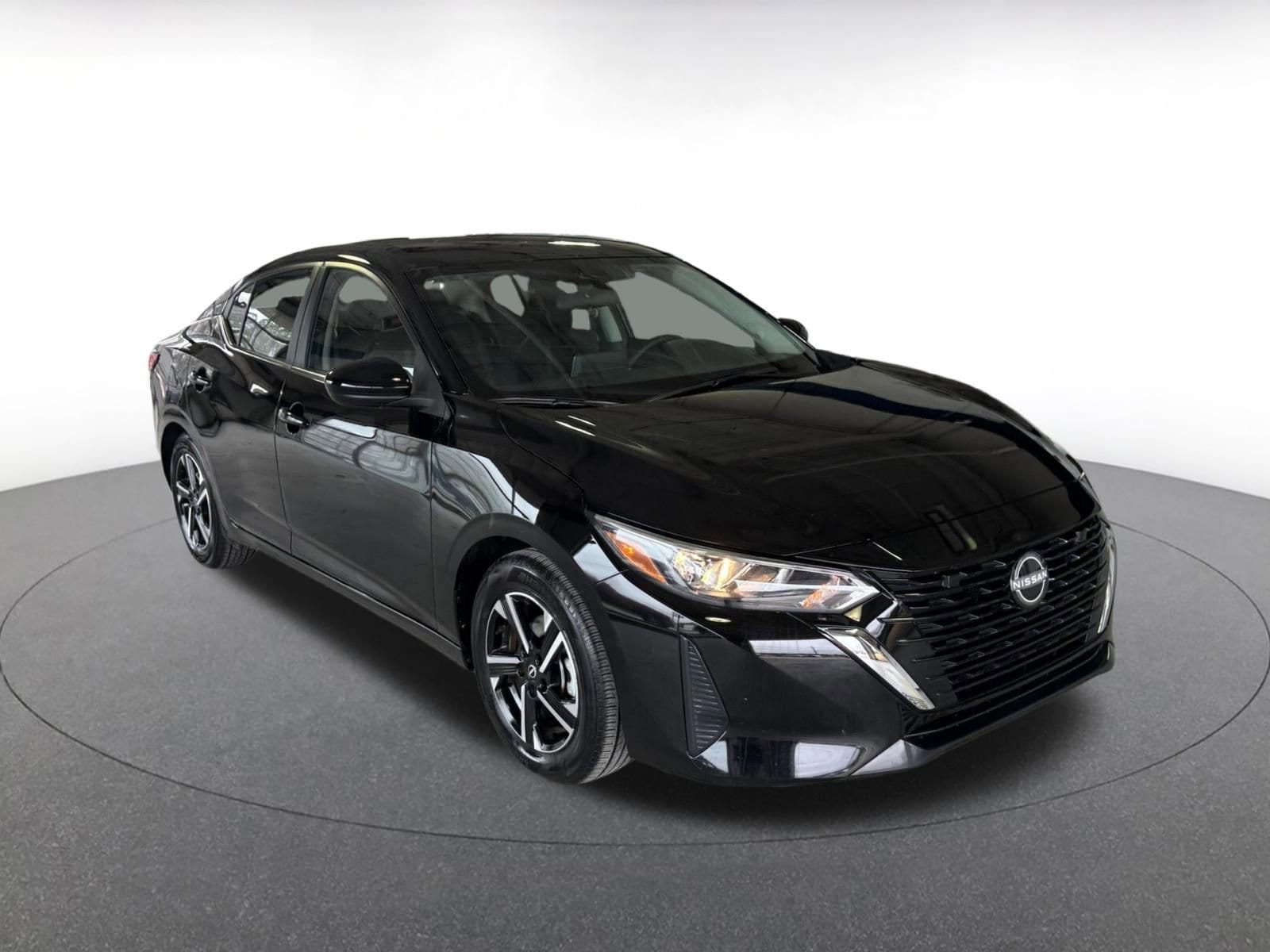 Thumbnail: 2025 Nissan Sentra - 1