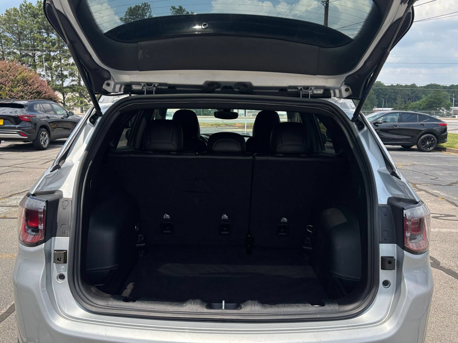 Thumbnail: 2025 Jeep Compass - 32