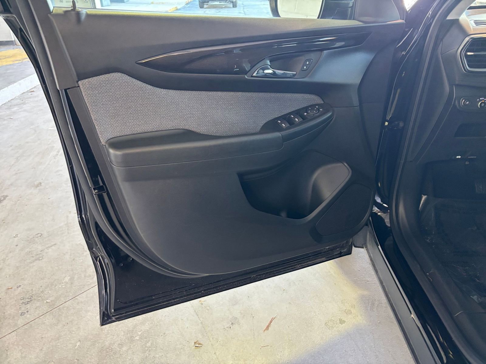 Thumbnail: 2025 Chevrolet TrailBlazer - 23