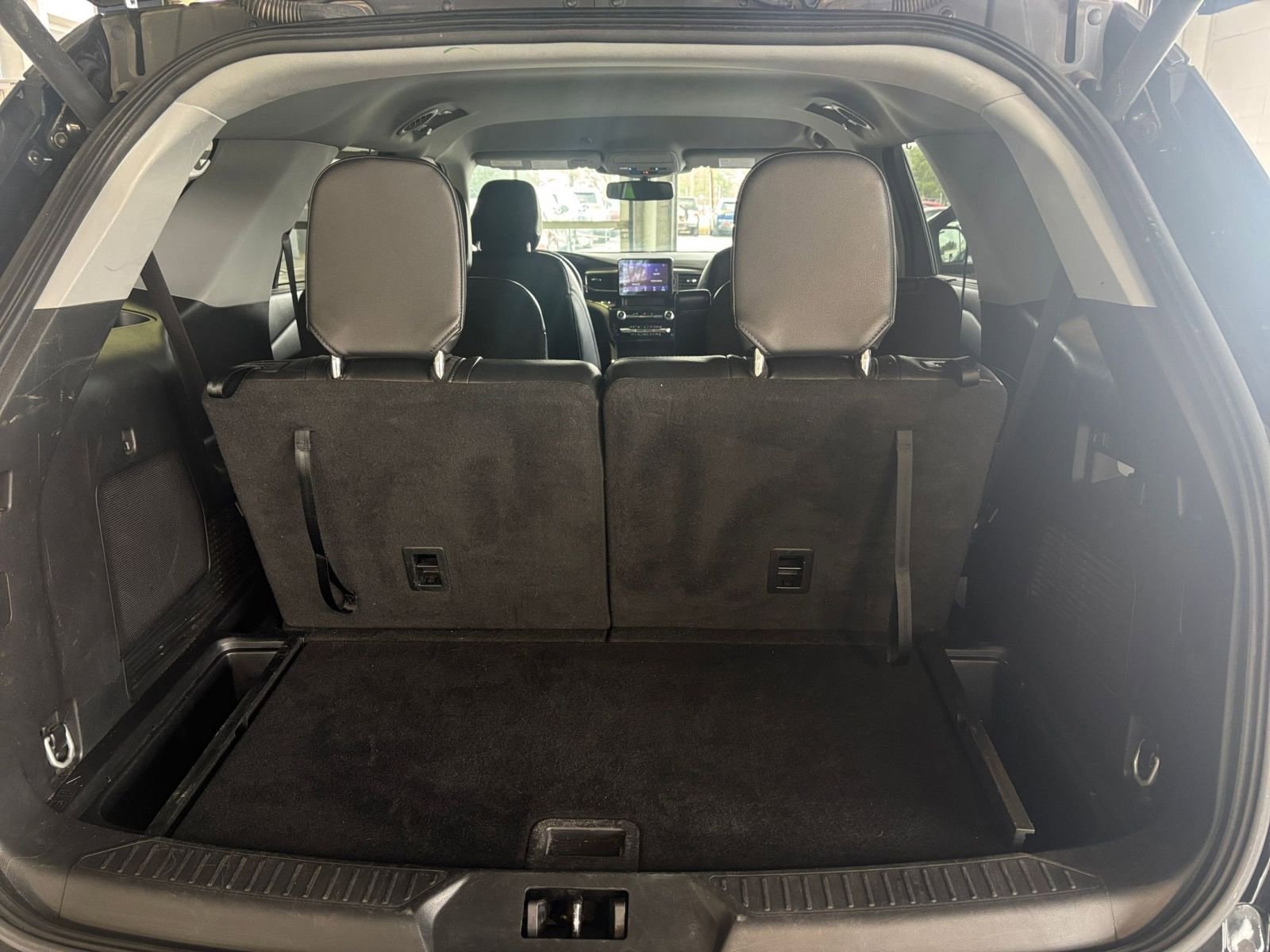 Thumbnail: 2023 Ford Explorer - 35