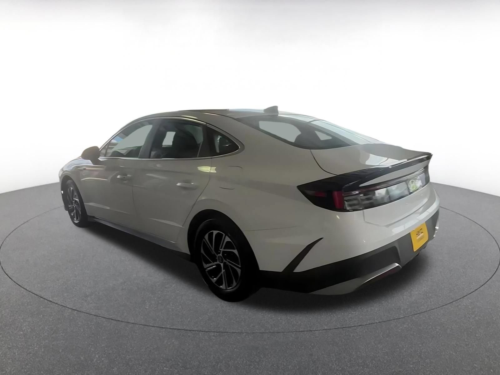 Thumbnail: 2026 Hyundai Sonata - 10