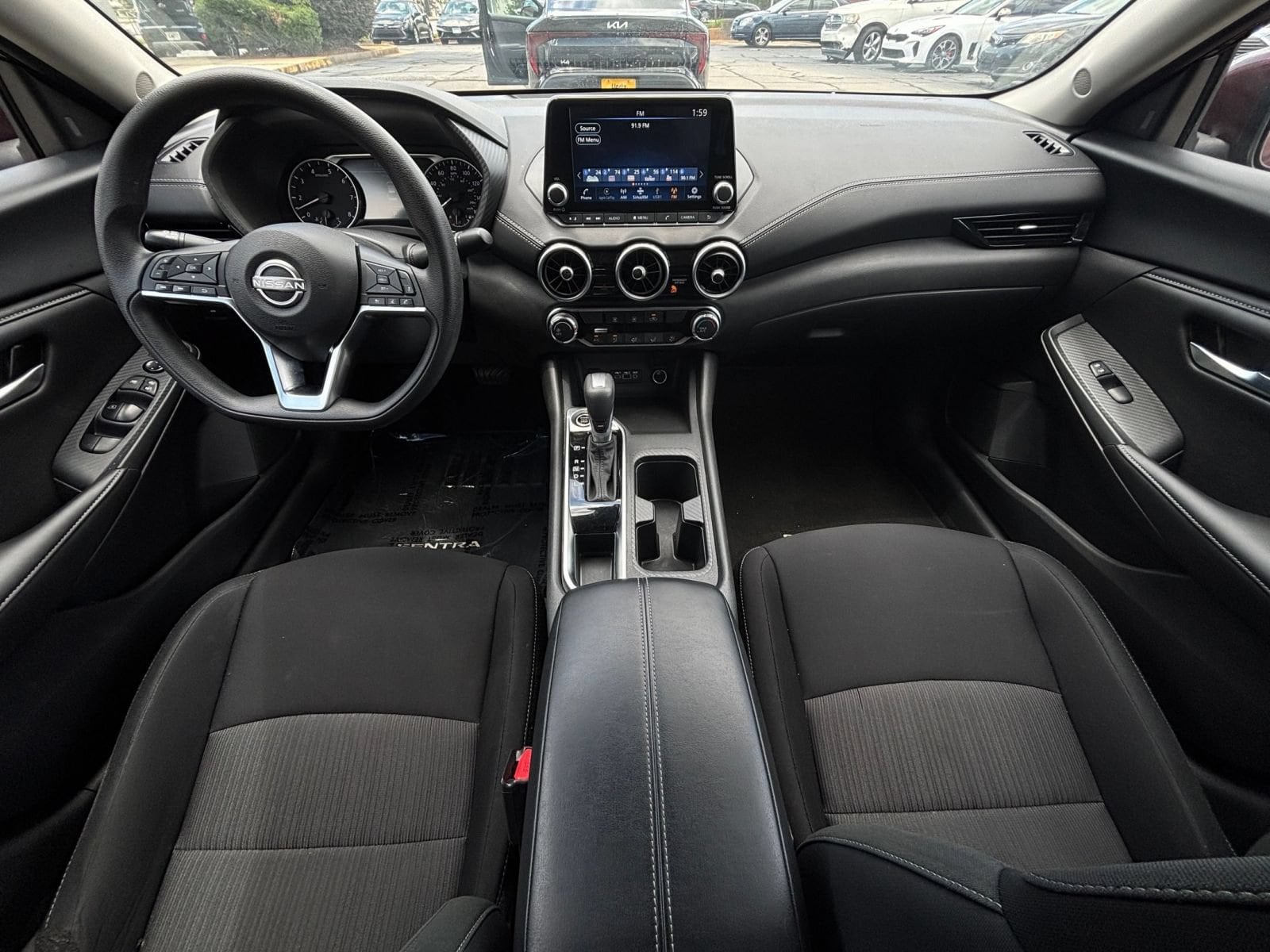 Thumbnail: 2025 Nissan Sentra - 32