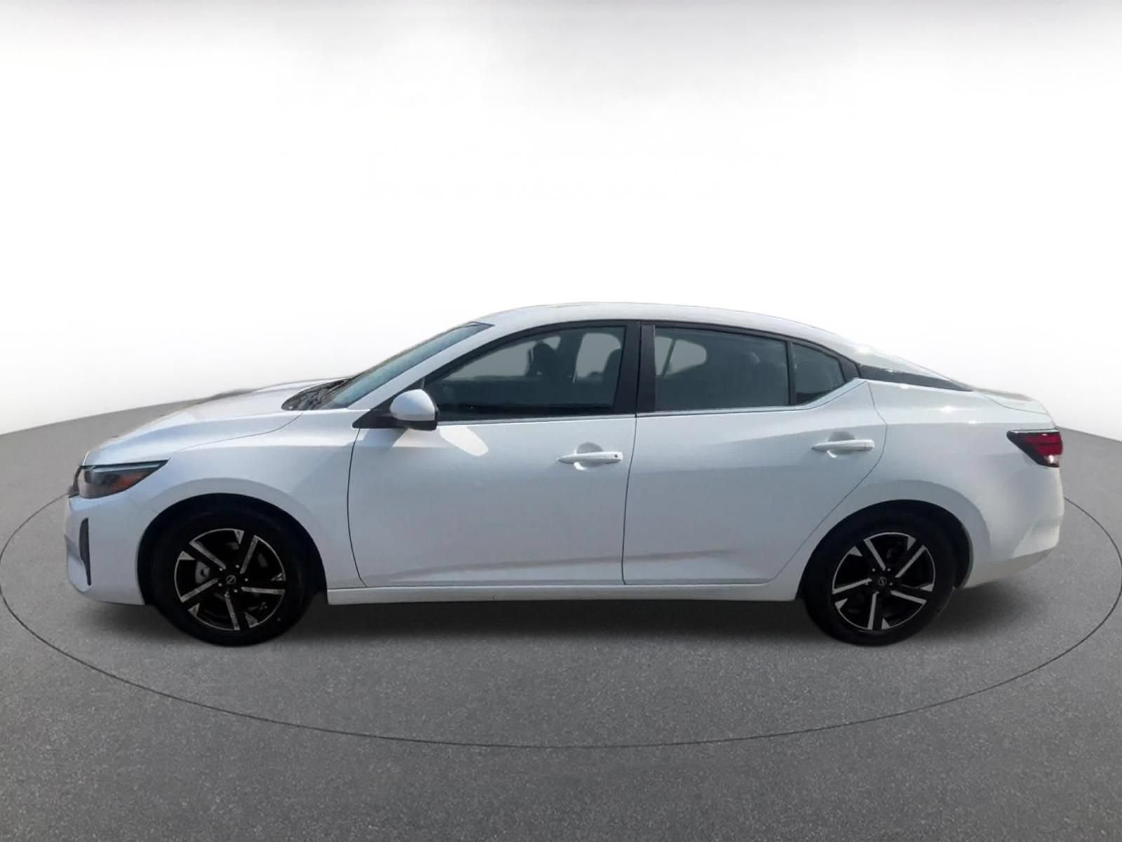 Thumbnail: 2025 Nissan Sentra - 8