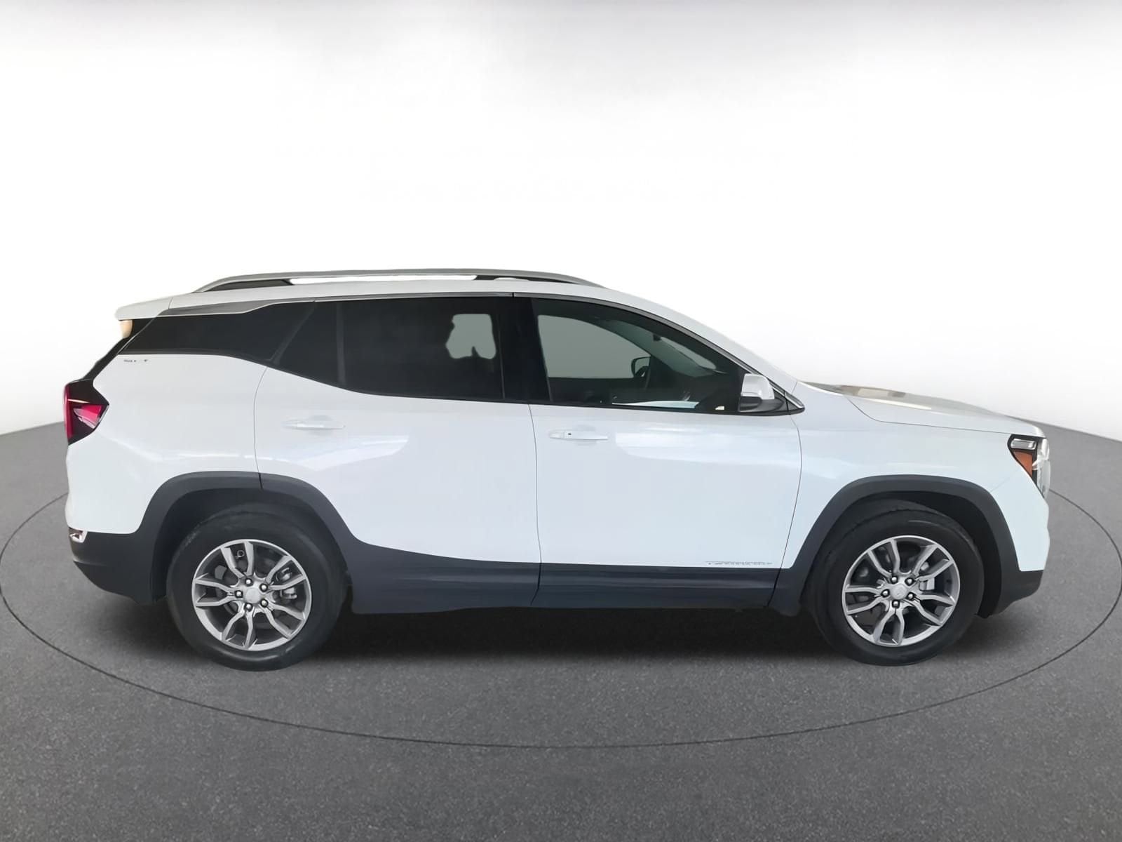 Thumbnail: 2024 GMC Terrain - 16