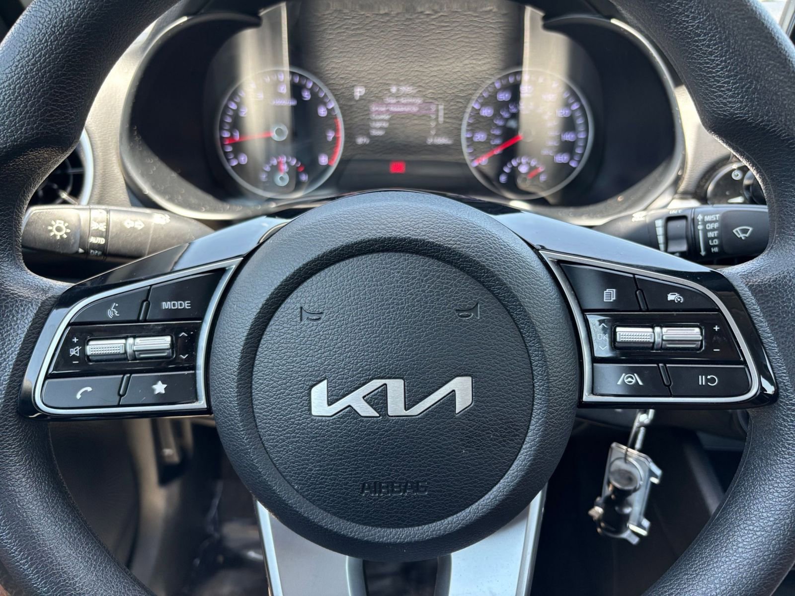 2024 Kia Forte LXS 26