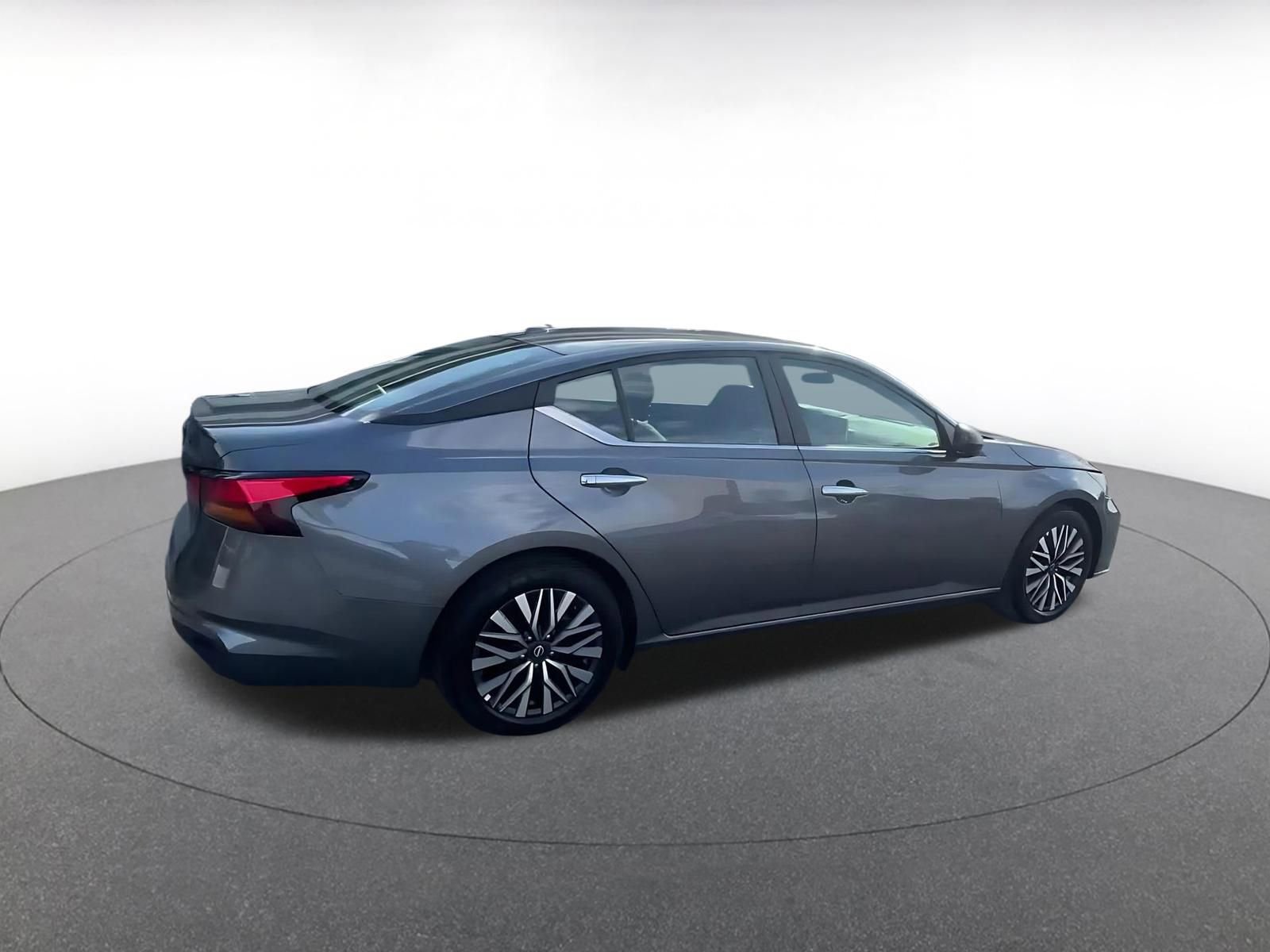 Thumbnail: 2025 Nissan Altima - 15