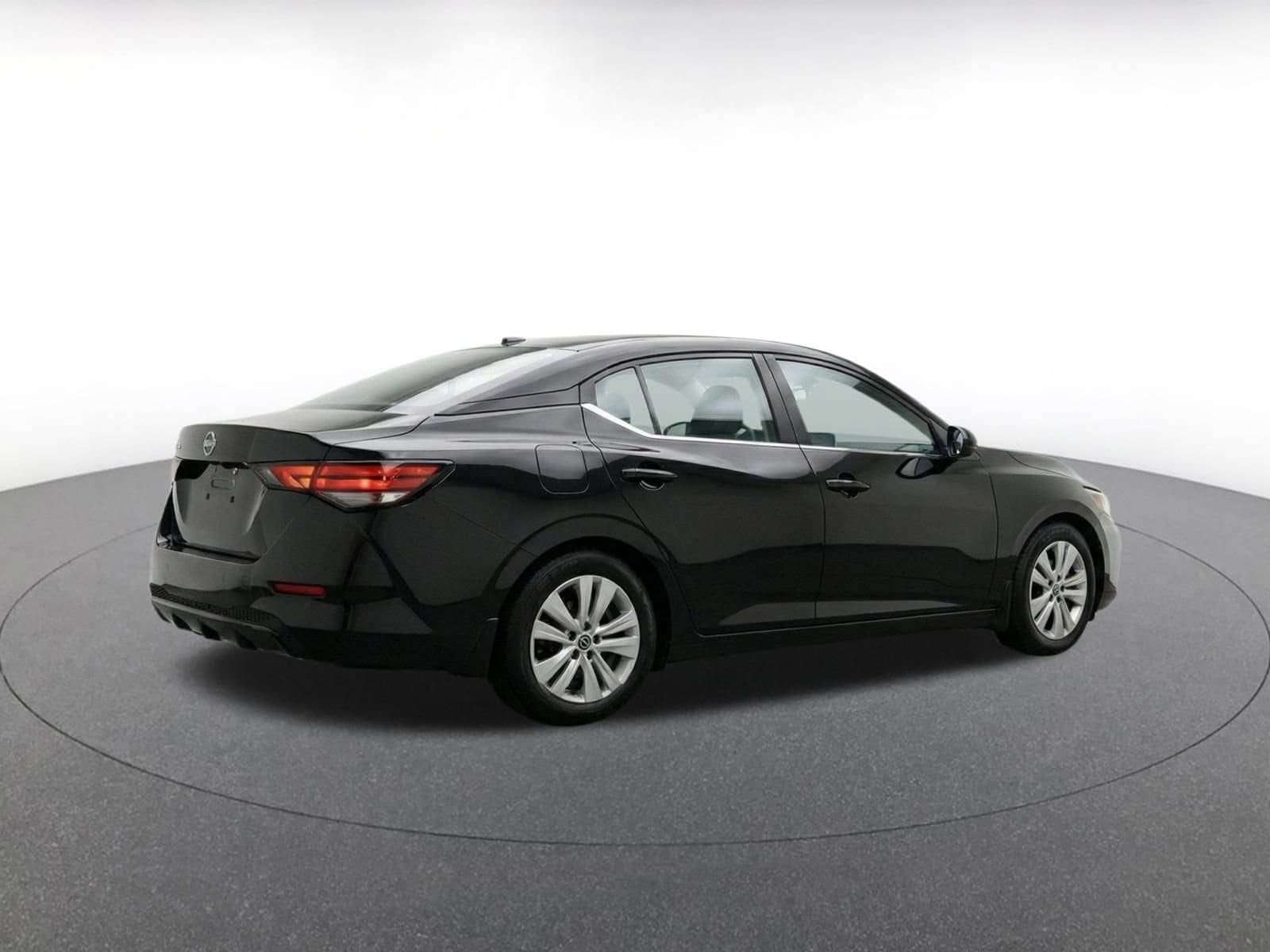 Thumbnail: 2025 Nissan Sentra - 8