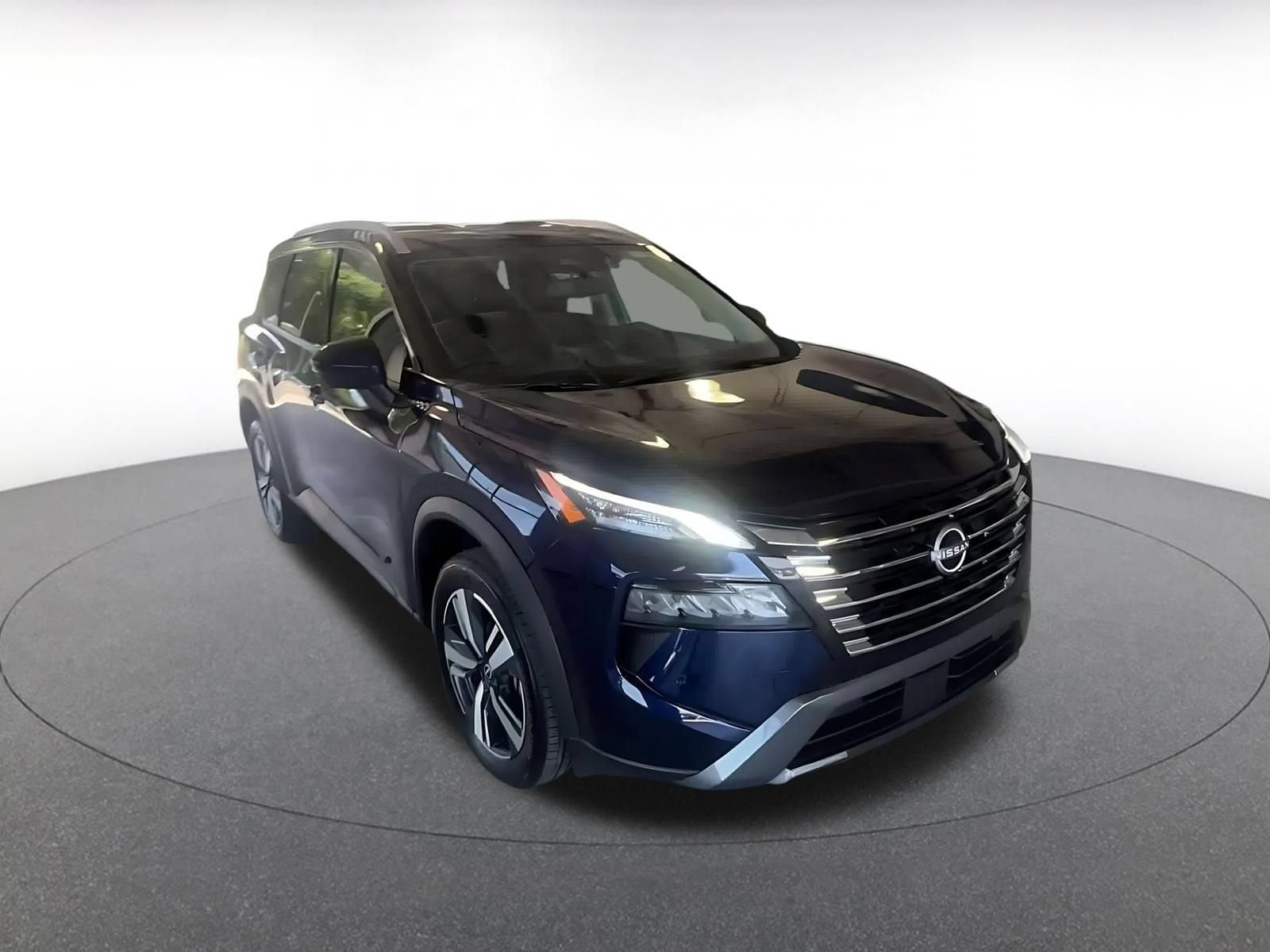 Thumbnail: 2026 Nissan Rogue - 3