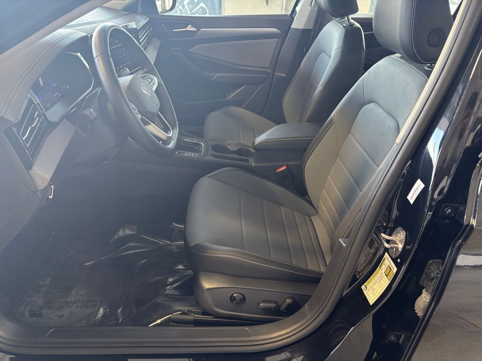 Thumbnail: 2025 Volkswagen Jetta - 26