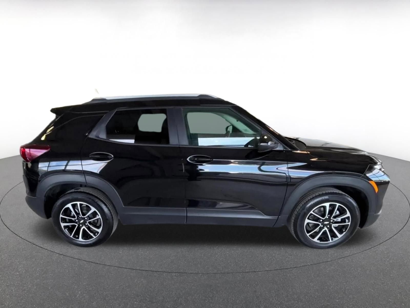 Thumbnail: 2025 Chevrolet TrailBlazer - 23