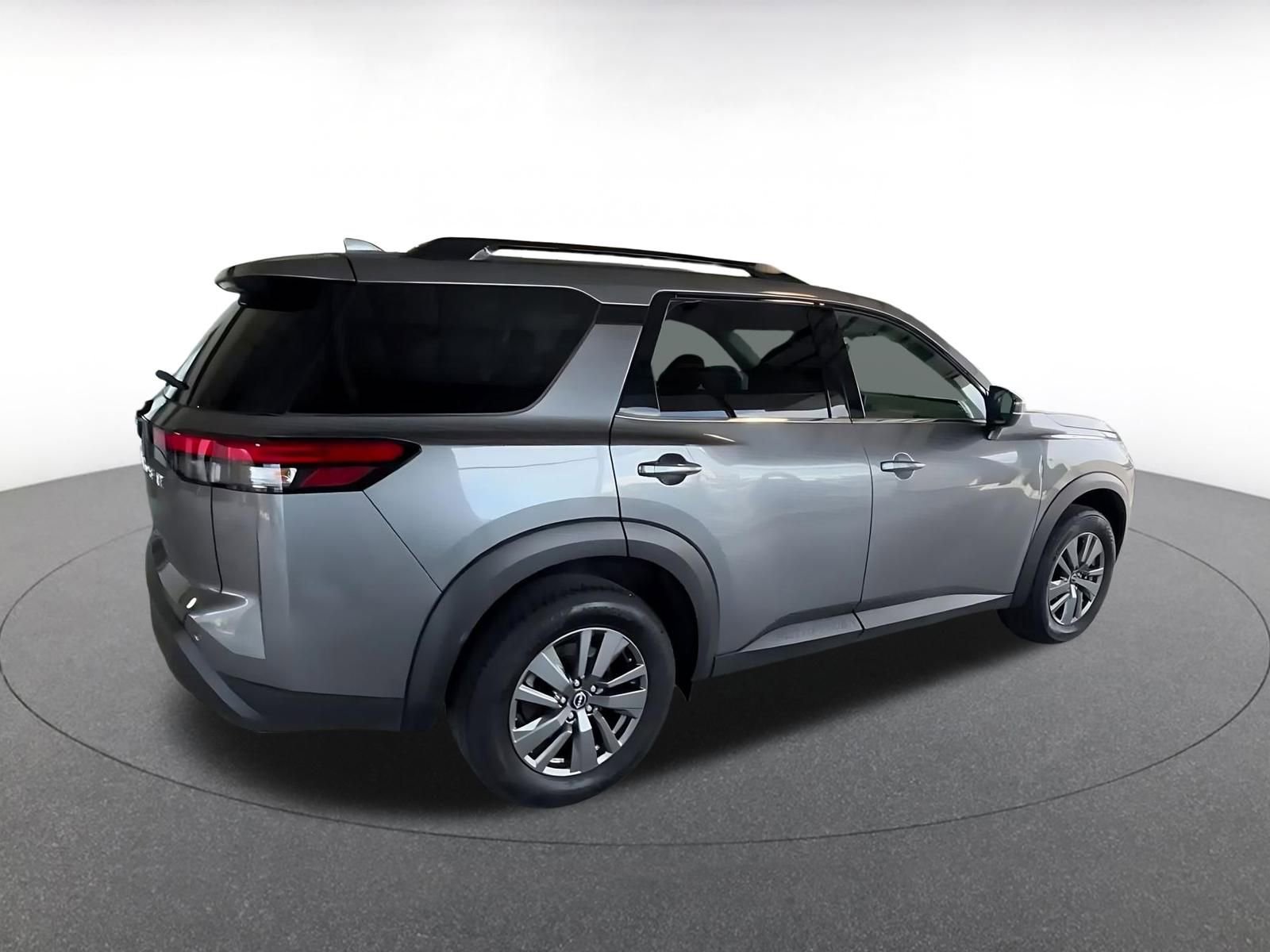 Thumbnail: 2025 Nissan Pathfinder - 15