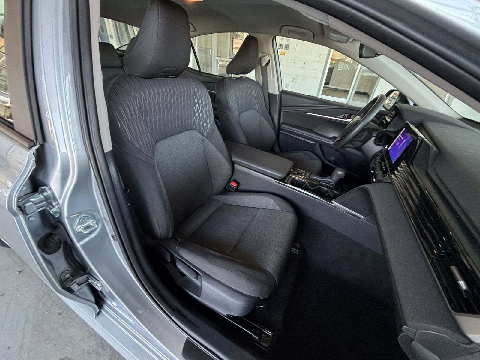 Thumbnail: 2025 Toyota Camry - 35