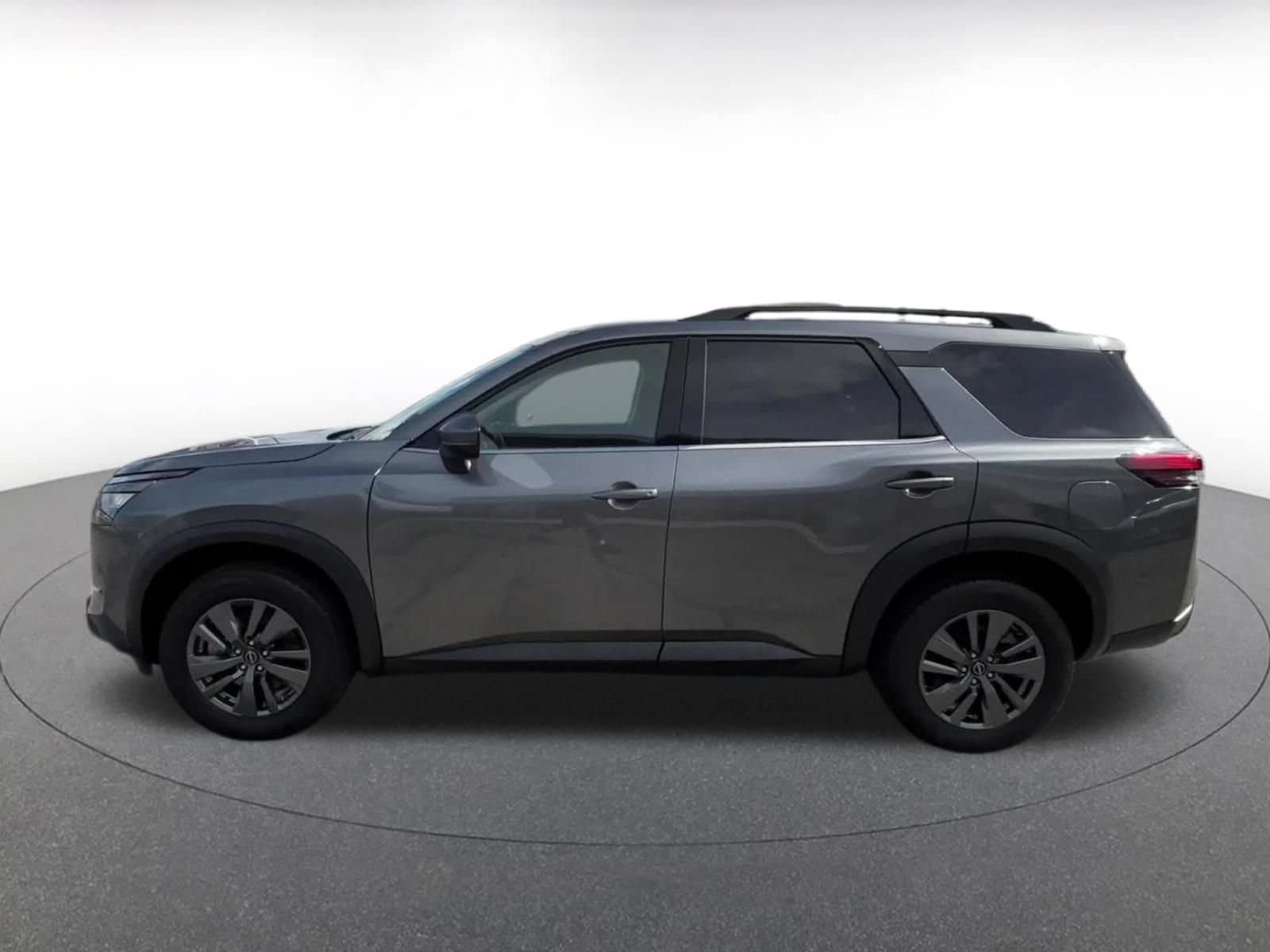 Thumbnail: 2025 Nissan Pathfinder - 8