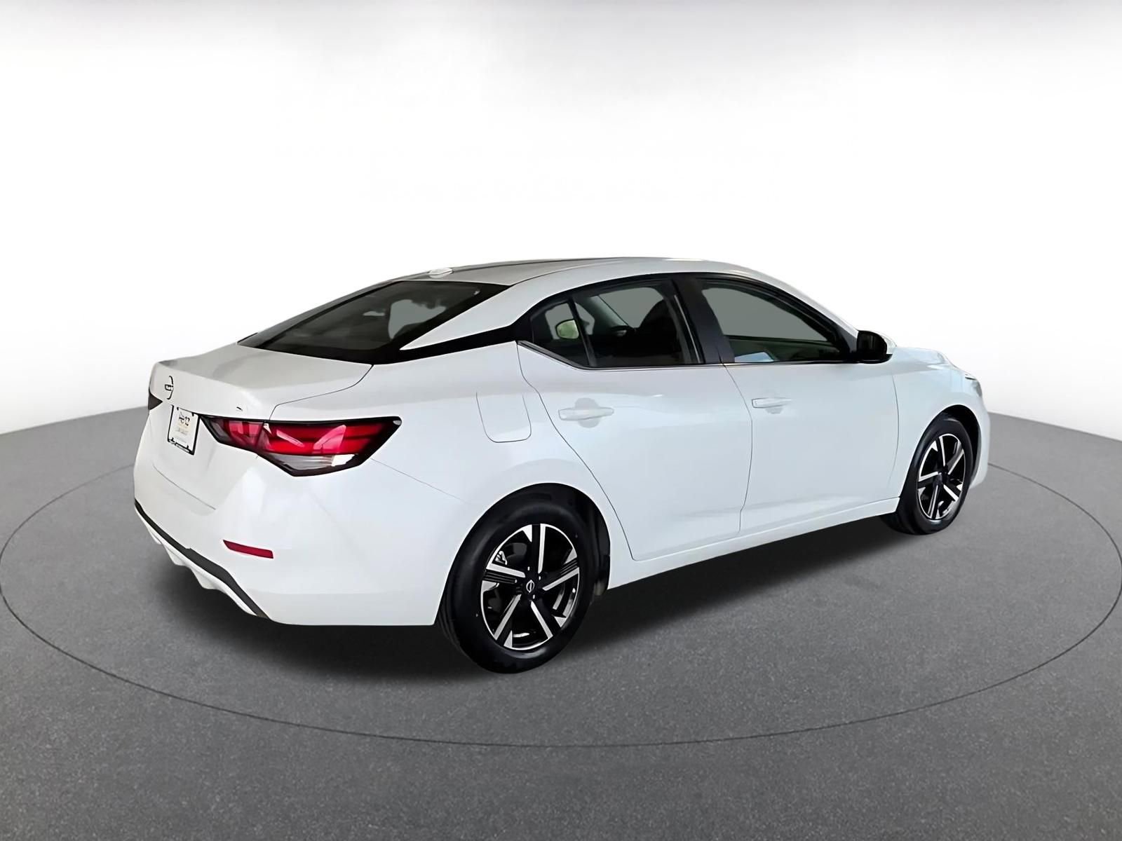 Thumbnail: 2024 Nissan Sentra - 20