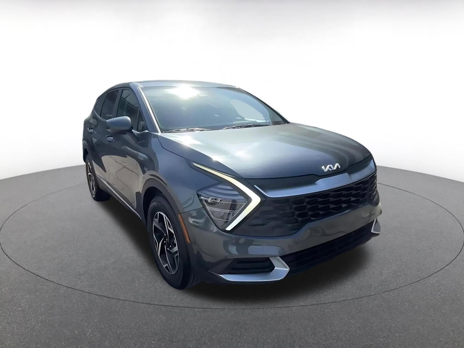 Thumbnail: 2025 Kia Sportage - 3