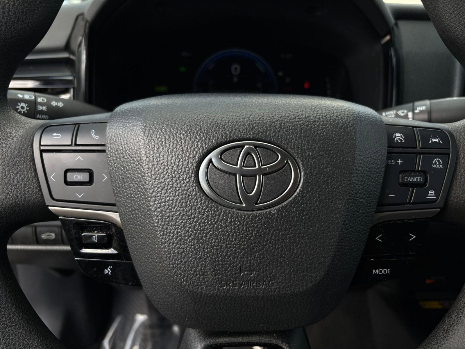 Thumbnail: 2025 Toyota Camry - 27