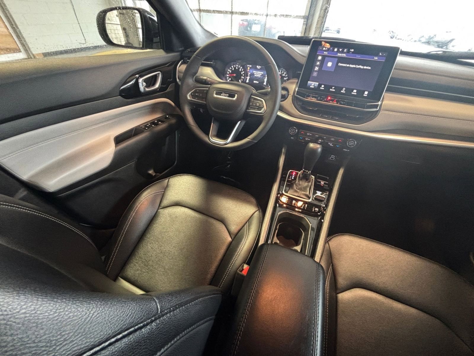 Thumbnail: 2025 Jeep Compass - 35