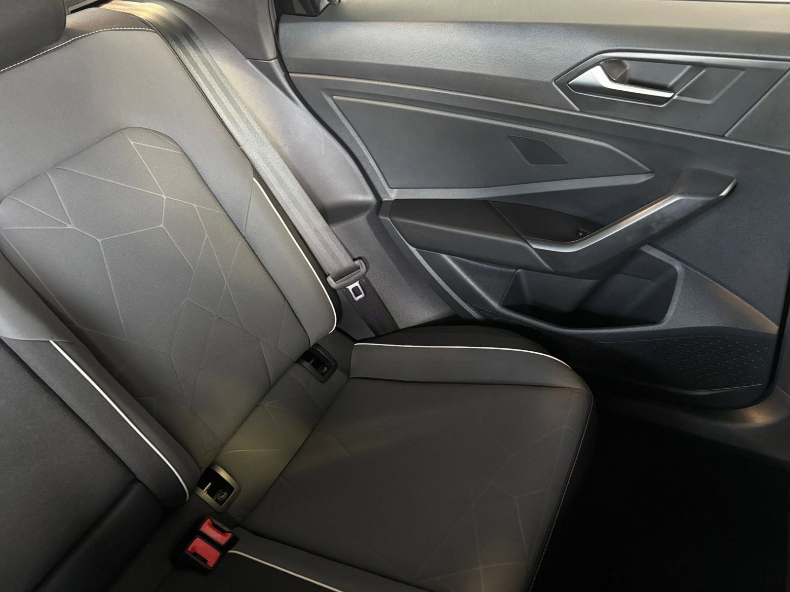 Thumbnail: 2025 Volkswagen Jetta - 35