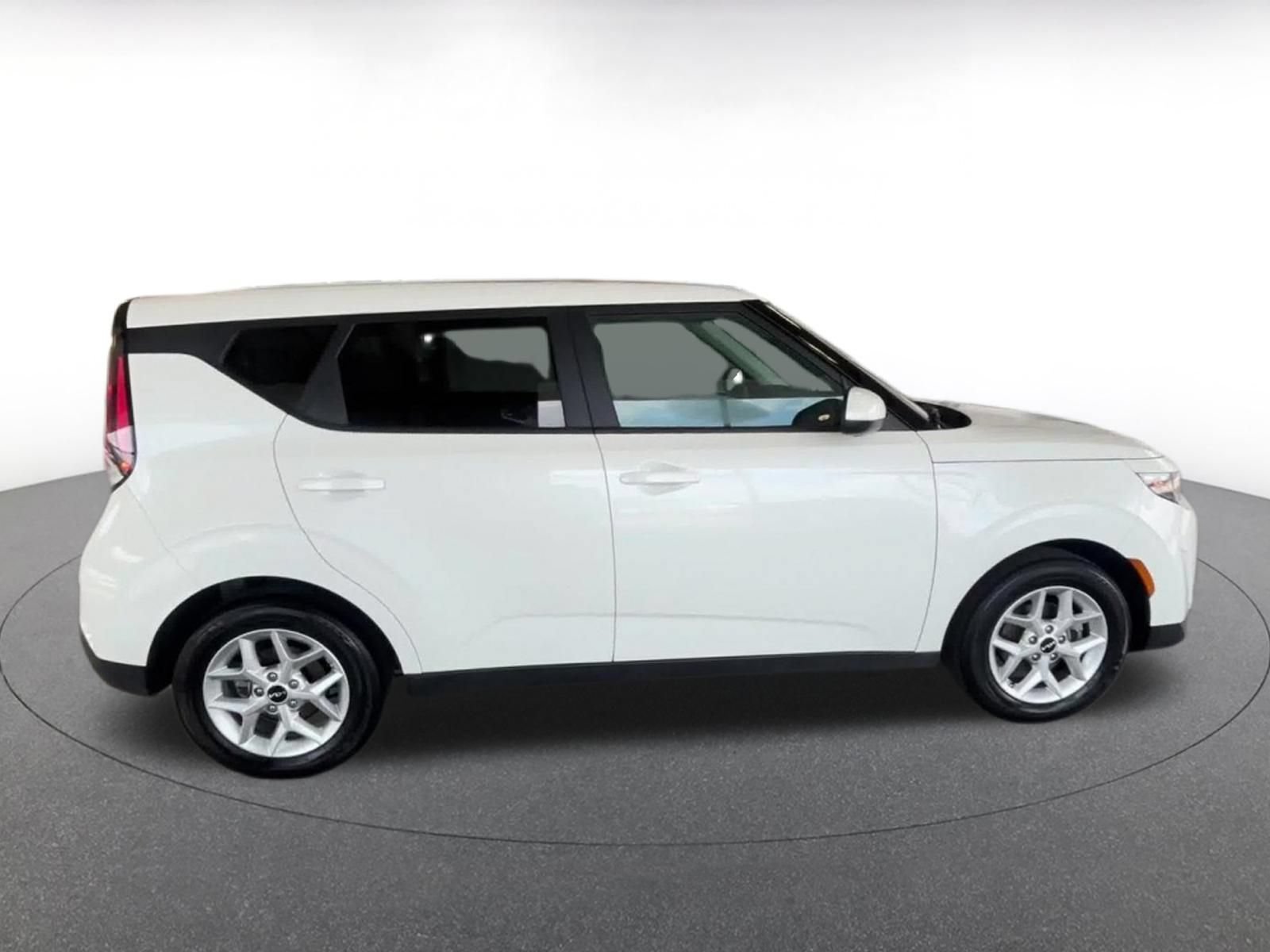 Thumbnail: 2025 Kia Soul - 16